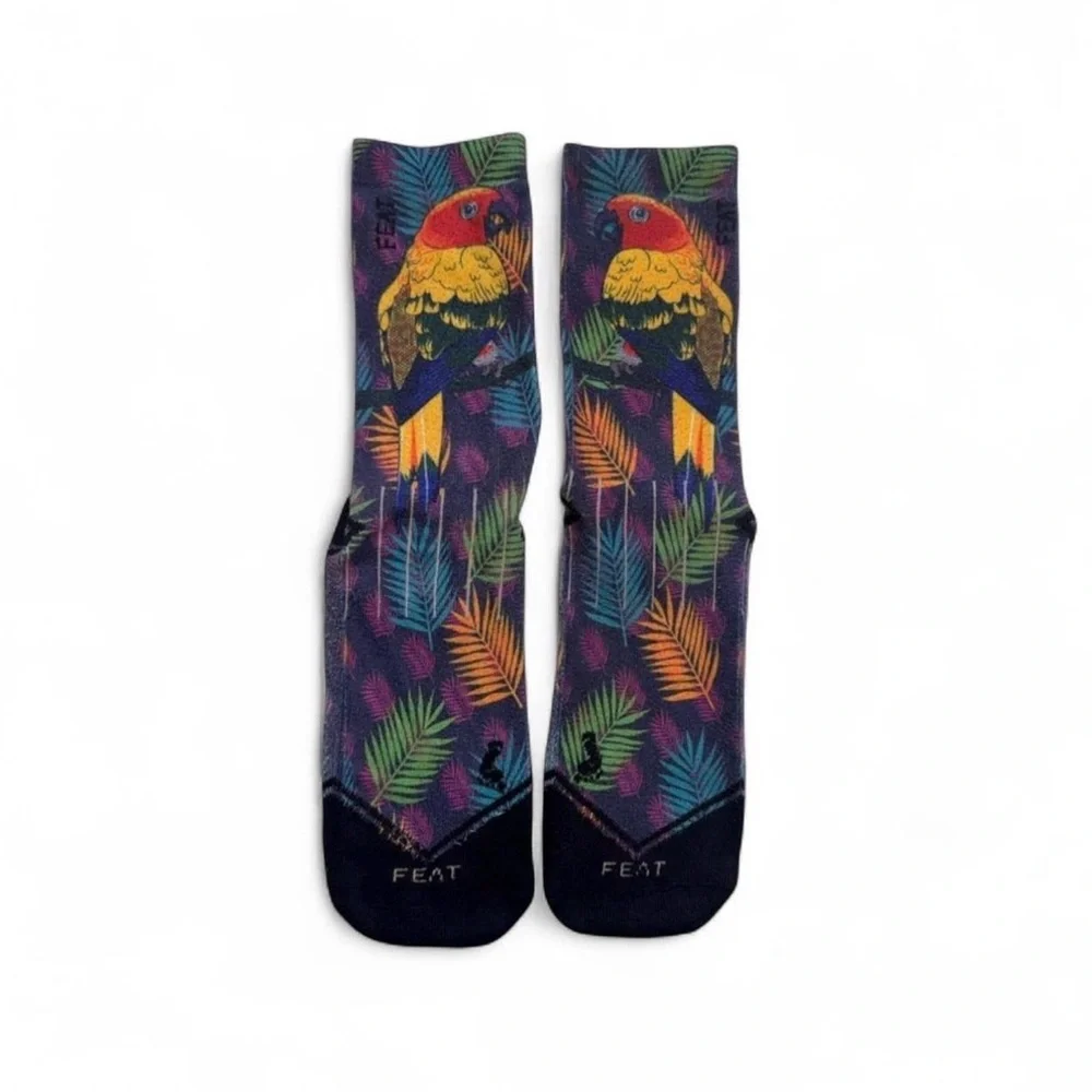 FEAT Boys Crew Socks Size Large Tropical Sun Conure Parrot 🦜